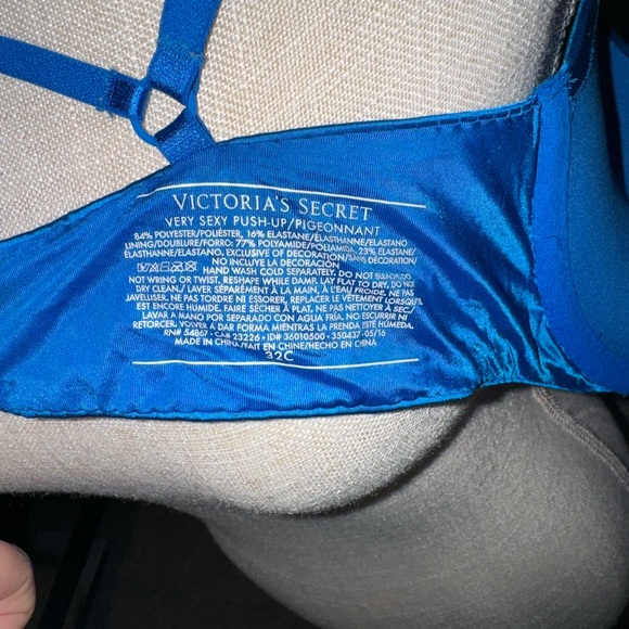 Teal Victoria Secret Very Sexy Push Up Bra - Picture 3 of 4